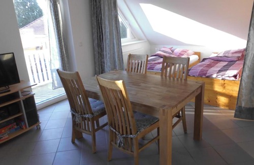 Blankenfelde-Mahlow Apartment | Ferienwohnung Blankenfelde mit Schallschutz und Parkplatz