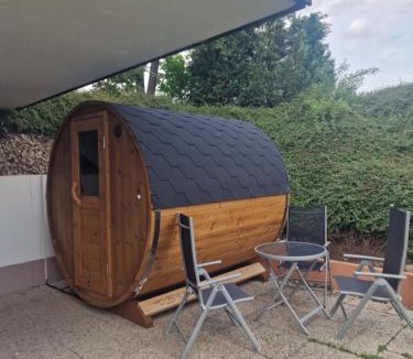 Glindfeld Apartment | Ferienwohnung mit Whirpool, Fasssauna und Massagesessel - Medebach