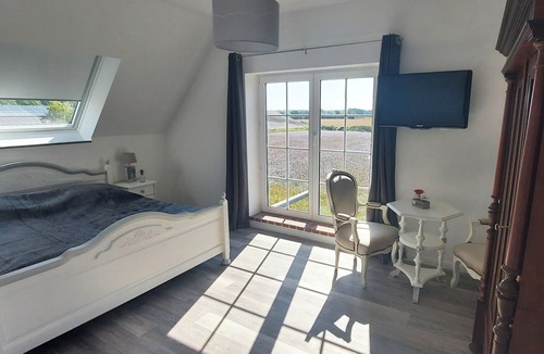 Winnemark Apartment | Ferienwohnung Ostwind - Schleinah, Balkon, Terrasse, Garten, 2 Duschbäder