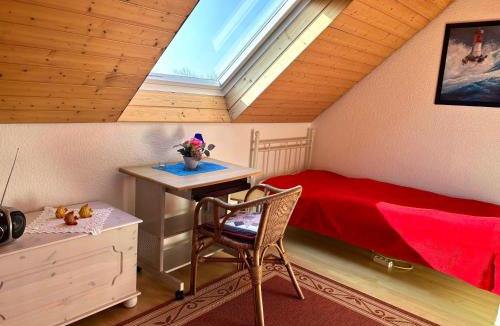Harlesiel Apartment | Ferienwohnung Sternenhimmel - Top-Lage am Deich in Harlesiel, strandnah