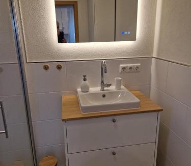 Hartershofen Apartment | Ferienwohnung Weitblick Wiese