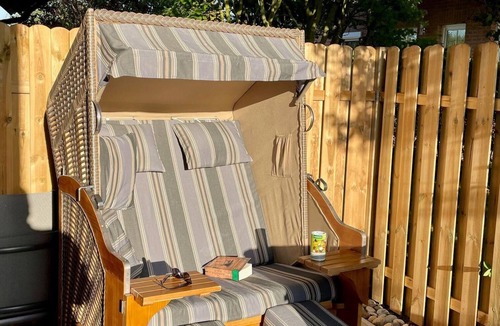 Wulfen Apartment | FeWo mit Terasse u. Garten am Golfplatz