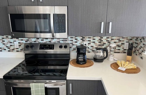 Hell's Kitchen Apartment | FIFA,Clean,King bed apt,Manhattan,Walk to Time Square, Broadway,Central Park
