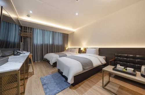 Dongtan Hotel | Fine Hotel