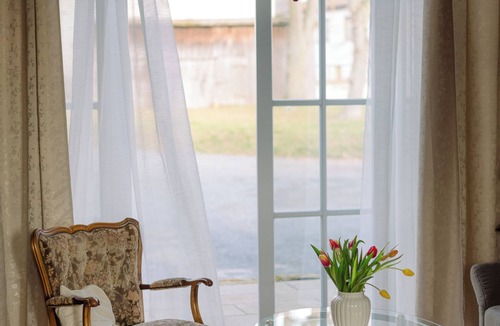 Fischbach Condo | Fischbach Castle vacation apartment
