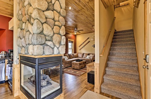 Granby Cabin | Fish, Hike & Ski: Riverfront Granby Cabin!