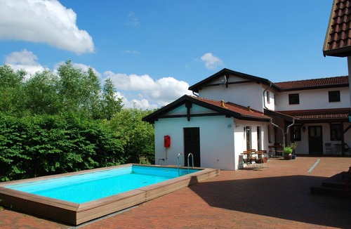 Dargun Apartment | Flat "Fehmarn" with communal pool