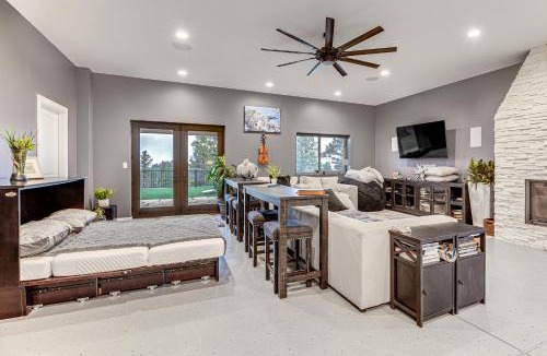 Lake George House | Florissant Home w/Hot Tub, Putting Green & Views!