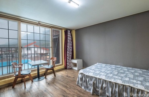 Pocheon House | Fortune Lake and Pine Pension