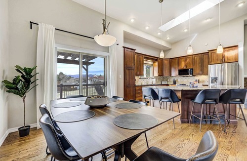 Park Vista House | Foxwood Acres! Hot Tub & Deck Mountain Views Home