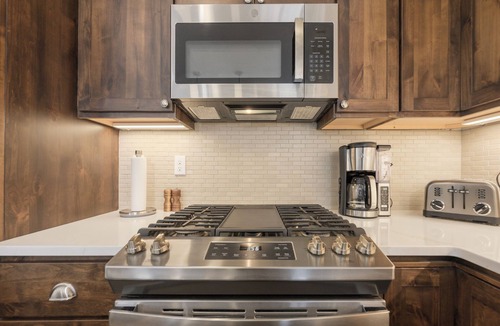 Fraser Condo | Fraser condo!- Enjoy a pet-friendly stay with access to amenities