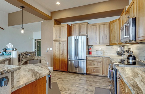 Fraser House | Fraser Townhome w/Deck, 7 Mi to Winter Park!