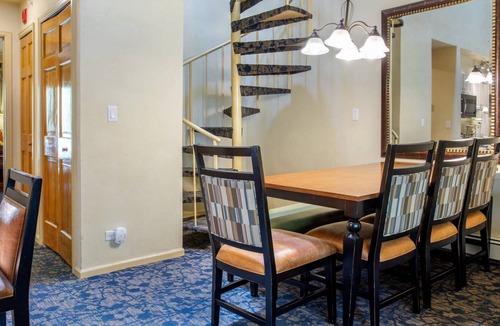 Highland Meadows Condo | Free Parking & Shuttle to Lionshead/Vail Village, Hot Tubs; Aspen #1305