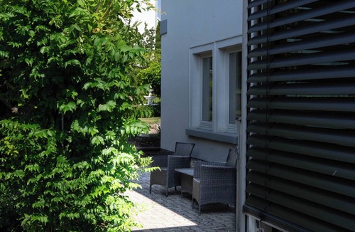 Lengfurt Condo | Friendly, barrier-free holiday apartment on the outskirts of Lengfurt.