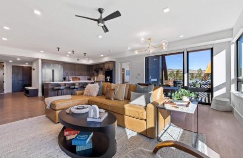 Frisco Apartment | Frisco Flats Condo - Mountain Views, Private Hot Tub, Downtown
