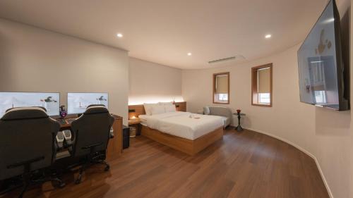 Cheonan Hotel | From H Dongbaek Hotel by kwon Cheonan Seongjeong
