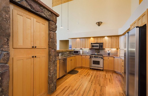 Columbine Lake House | Fulled Remodeled Mtn Home on Columbine Lake - 1 mile to Purg - AC