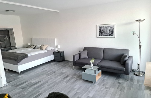 Rathaus Apartment | Fully furnished studio apartment, 47m² large, directly in the city center, with balcony!!!