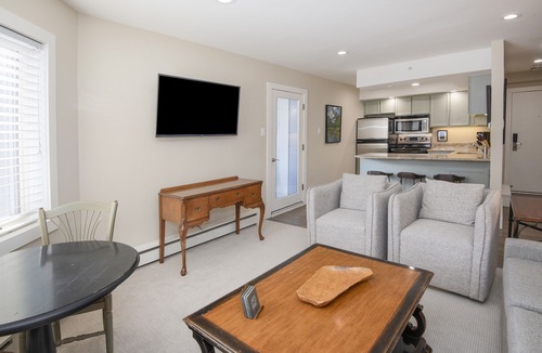 Vail Condo | Fully remodeled with AC, steps from Gondola | W203