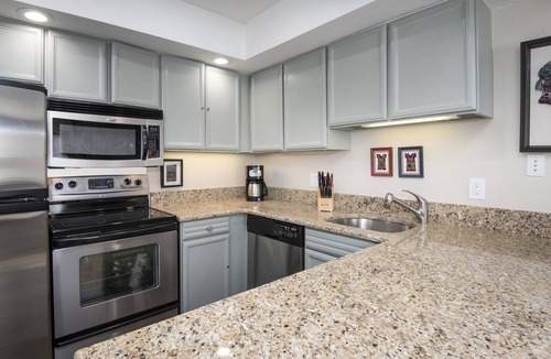 Vail Condo | Fully remodeled with AC, steps from Gondola | W203