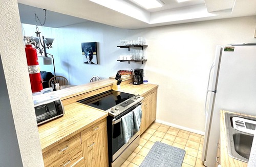 Fraser House | ★ Fully Stocked 3 bedroom 3 bath Family Friendly Spacious Townhome with Pool ★