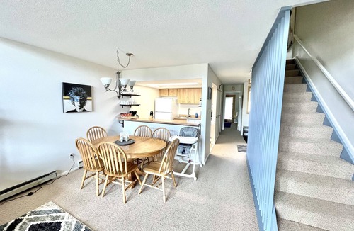Fraser House | ★ Fully Stocked 3 bedroom 3 bath Family Friendly Spacious Townhome with Pool ★
