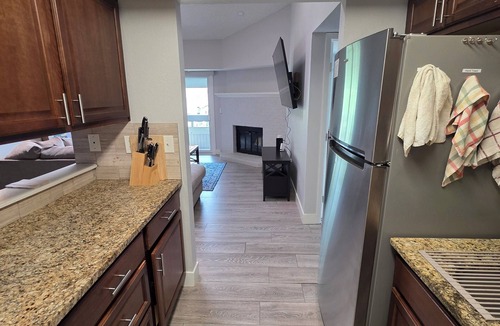 Aurora Condo | Furnished Aurora Condo with 2 Full Bathrooms!