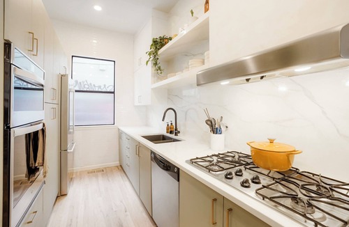 Five Points House | Furnished Luxury 3-Story Townhome with Rooftop Deck in Vibrant RiNo District!