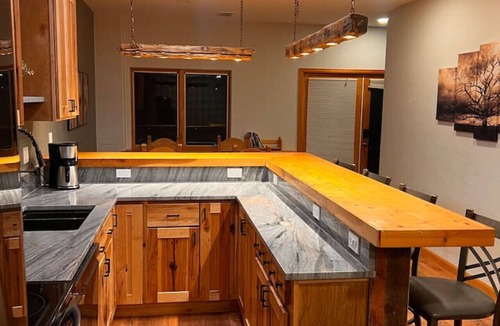 Gypsum House | Game Room, Hot Tub, Privacy, Vail to Glenwood