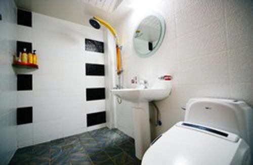 Jeonju Hotel | Gamyoungroo Hanok Hotel