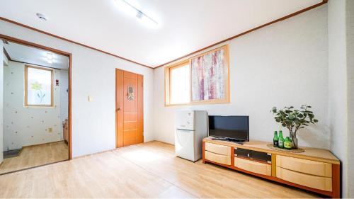 Namsan House | Gangchon Pine Hill Pension