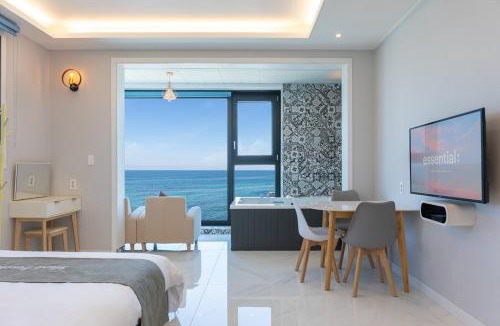 Gangneung House | Gangneung Blanc Beach Pension