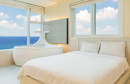 Gangneung House | Gangreung Ninarang Spa Pension