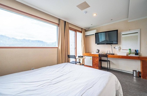 Oeseo Hotel | Gapyeong Brown