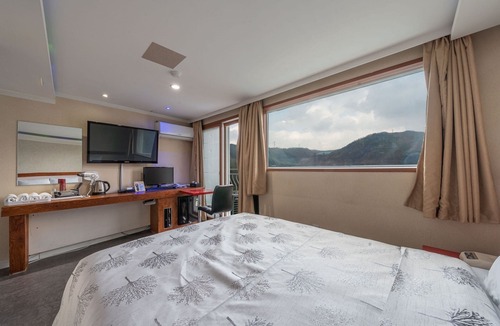 Oeseo Hotel | Gapyeong Brown