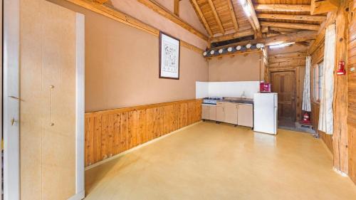 Seorak House | Gapyeong dolgungpensyeon&kaempingjang