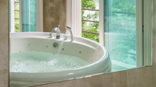 Gapyeong House | Gapyeong Nami Island Pool & Spa Pension