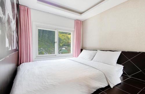 Buk House | Gapyeong Pogny Kids Poolvilla