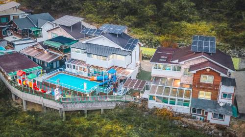 Buk Villa | Gapyeong shinbi kids poolvilla
