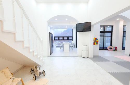Buk Villa | Gapyeong Turu Kids Poolvilla