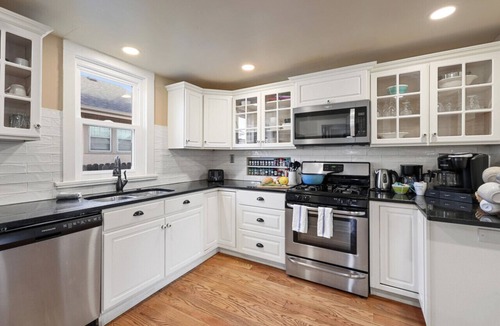 Old North End House | Garden Home and Hot Tub - Close to Shopping, Downtown, & Restaurants