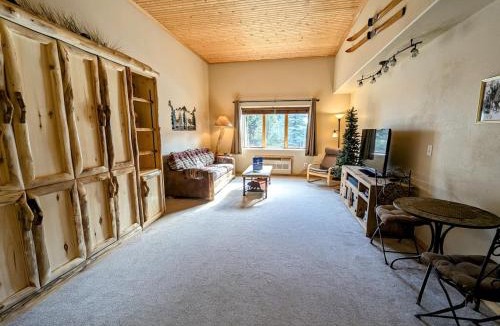 Mountain House House | Gateway Lodge 5062 by SummitCove Lodging in Colorado