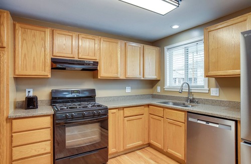Applewood Villages House | Gather Family! Home w/Fenced Yard in Wheat Ridge