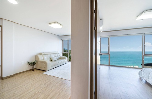 Sibang-ri Condo | Geoje Amor Family Pension