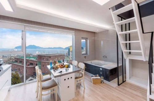 Geoje House | Geoje Island Lovelyan Pension
