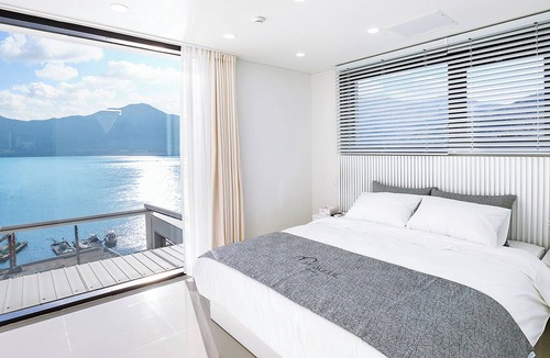 Geoje House | Geoje Lesoleil Poolvilla Pension
