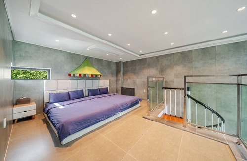Geoje House | Geoje Rainbow Kids Pool Villa