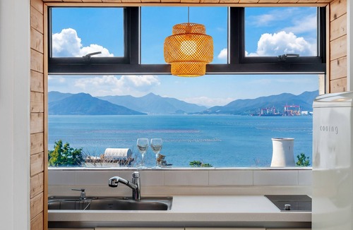 Geoje House | Geoje Sea N Blue Family Pool Villa