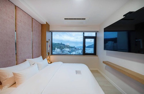 Geoje Hotel | GEOJE-SI HOUND HOTEL JANGSEUNGPO