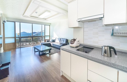Geoje House | Geojedo ium Pension